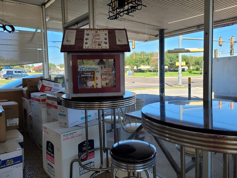 Burger Box interior